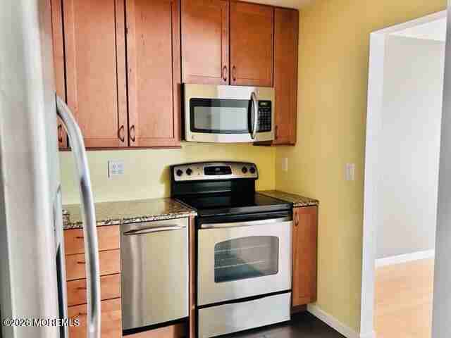 5 Inwood Ter - Photo 5 of 25