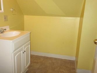 29 Bunker Hill St #2 - Photo 5 of 7