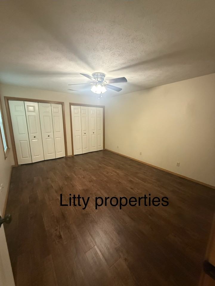 1506 Laurel Rd #1 - Photo 7 of 9