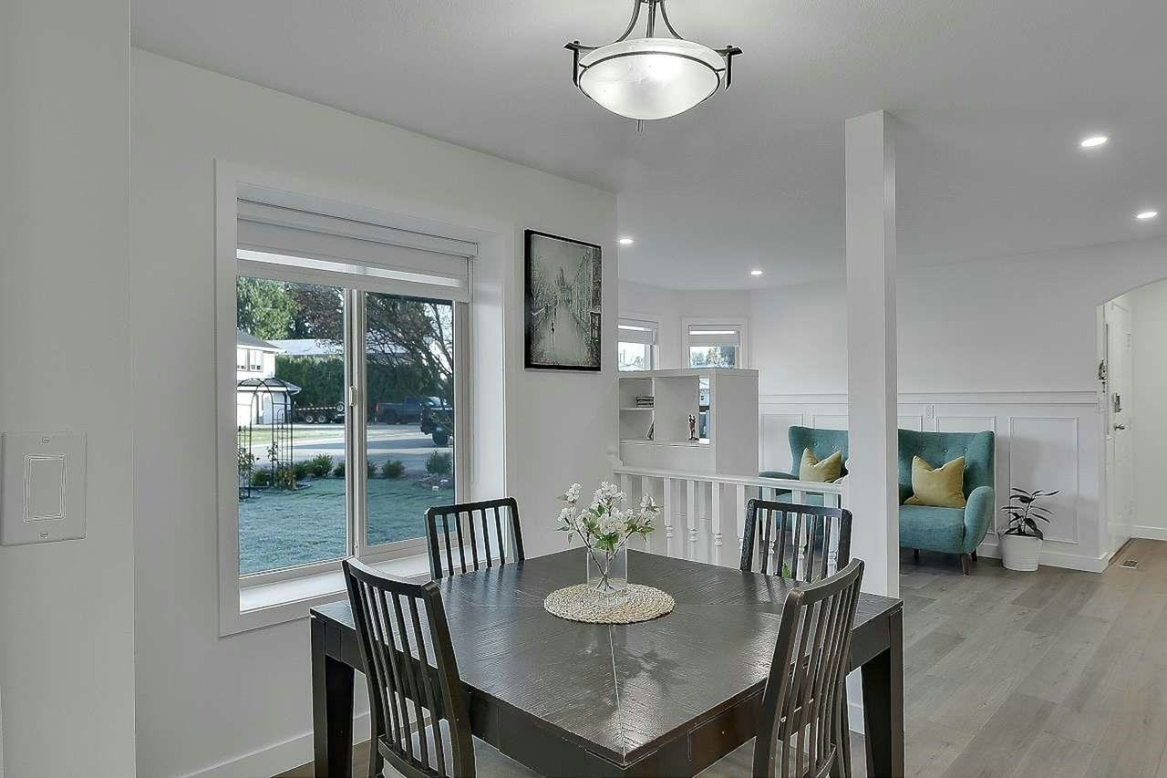 19358 Cusick Cres #1 - Photo 5 of 32