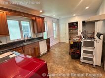602 Putnam Ave - Photo 1 of 1