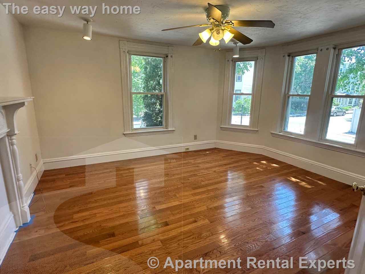 602 Putnam Ave - Photo 2 of 10