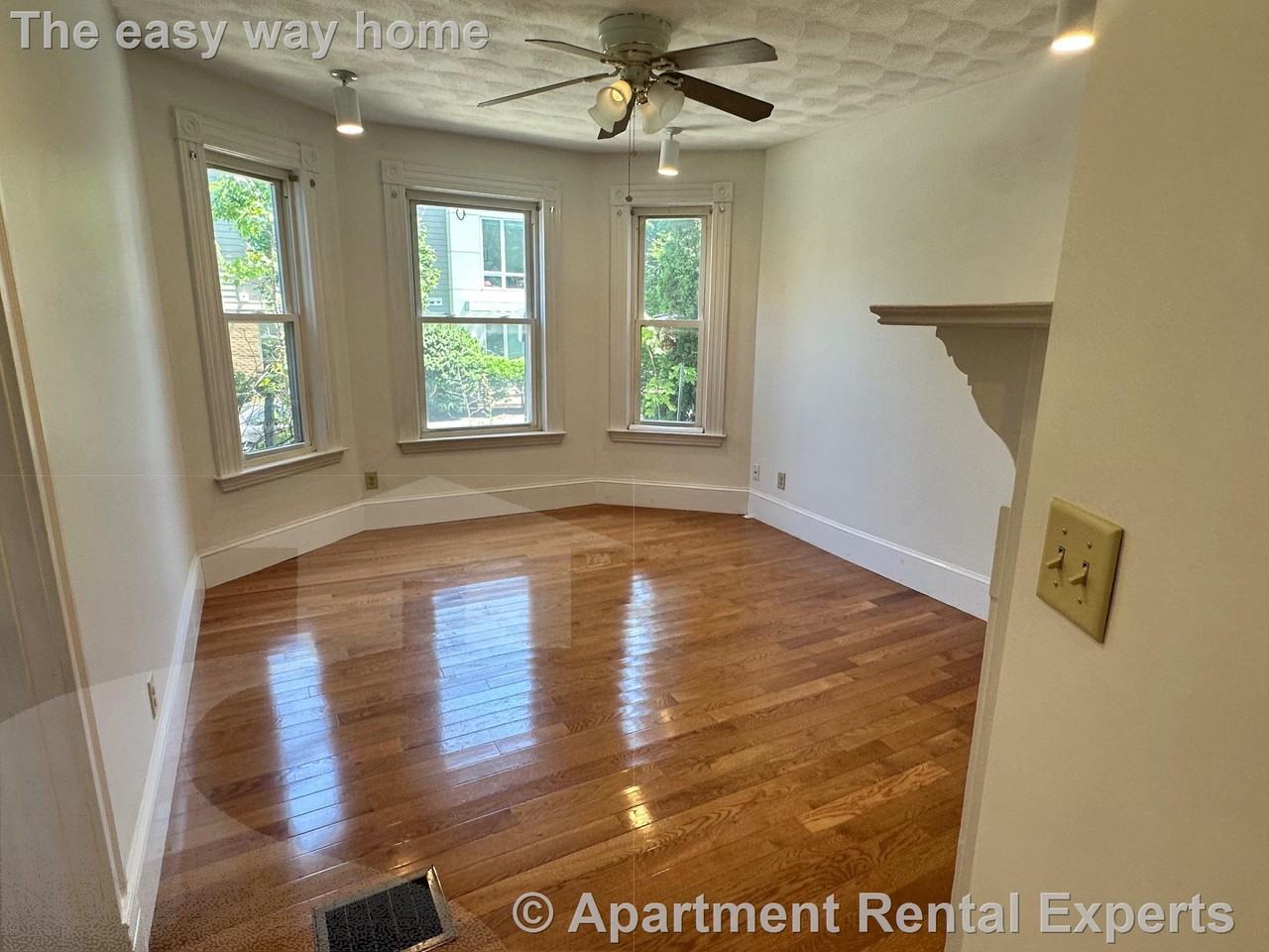 602 Putnam Ave - Photo 3 of 10