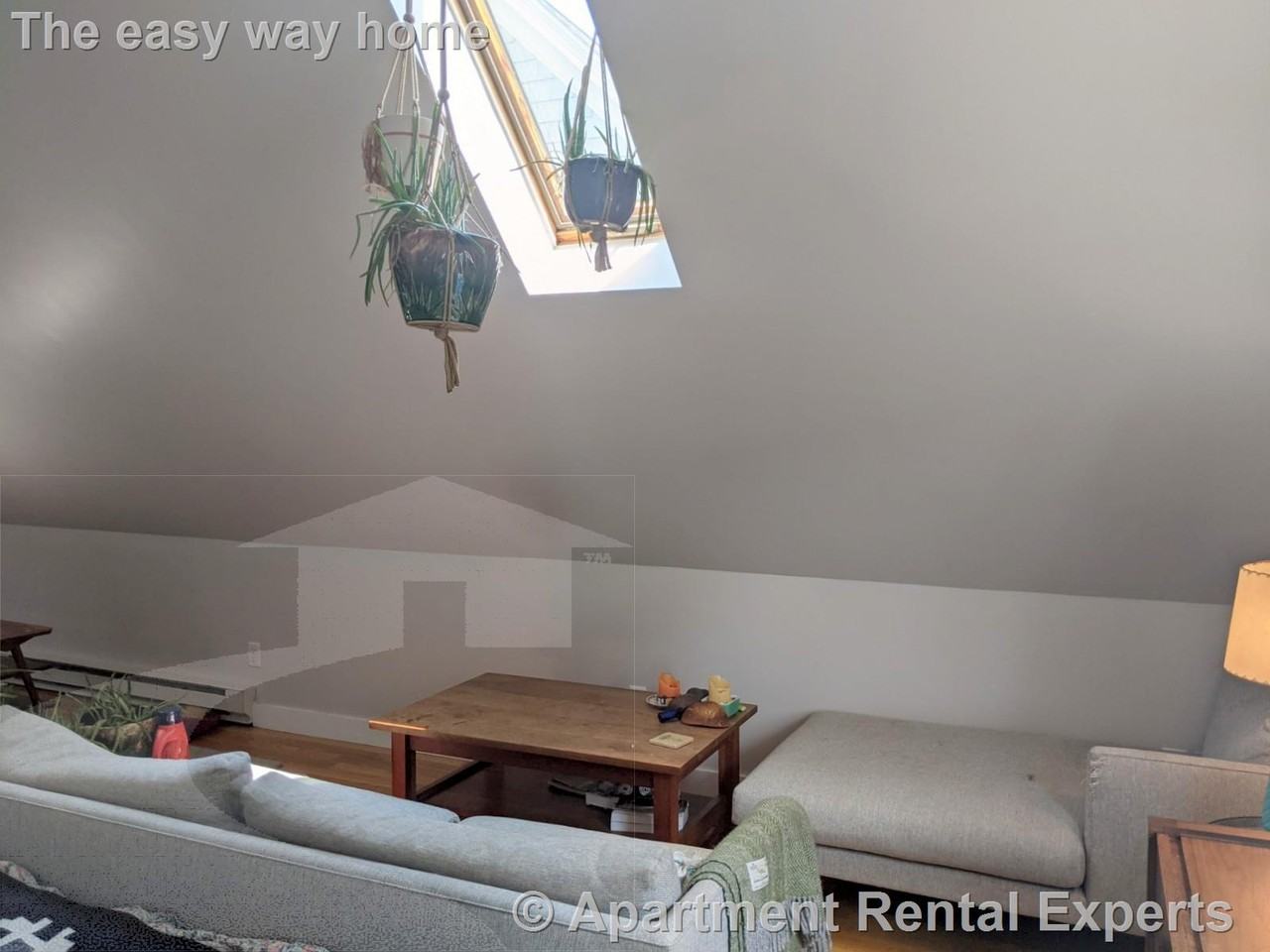 67 Hudson St #3 - Photo 4 of 22