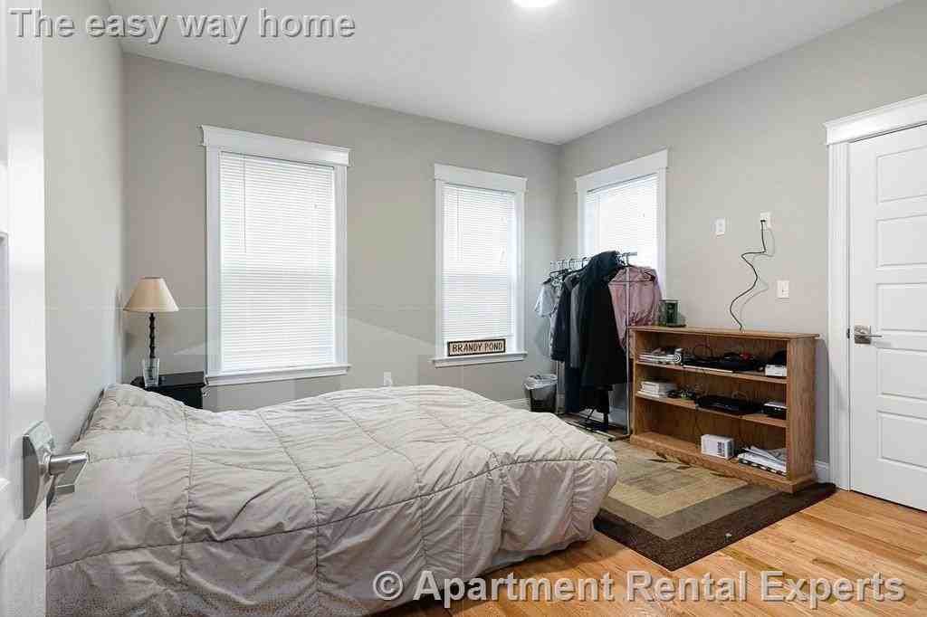 14 Stickney Ave #1 - Photo 5 of 11
