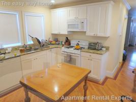 featured image of 2 Edgar Ct #1