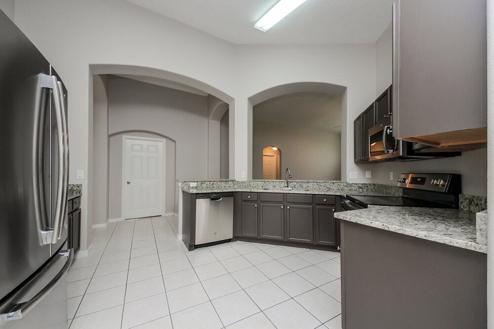 4017 Coralbrooke Grv - Photo 4 of 15