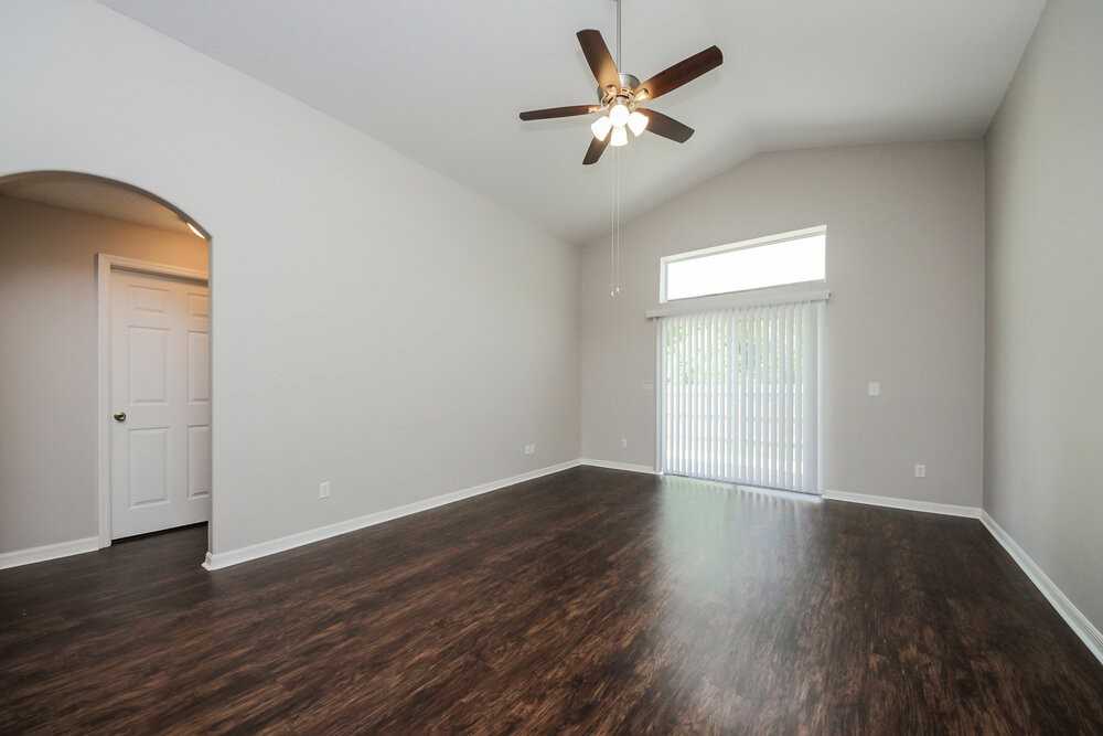 4017 Coralbrooke Grv - Photo 6 of 15