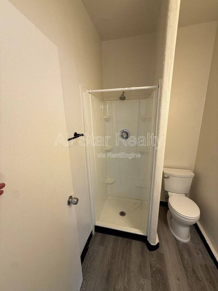3901 Northwood Dr #8 - Photo 7 of 10