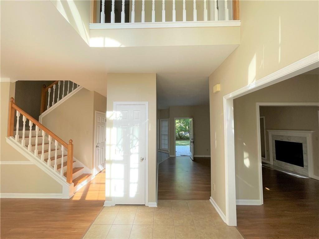 10730 Pinewalk Forest Cir - Photo 3 of 23