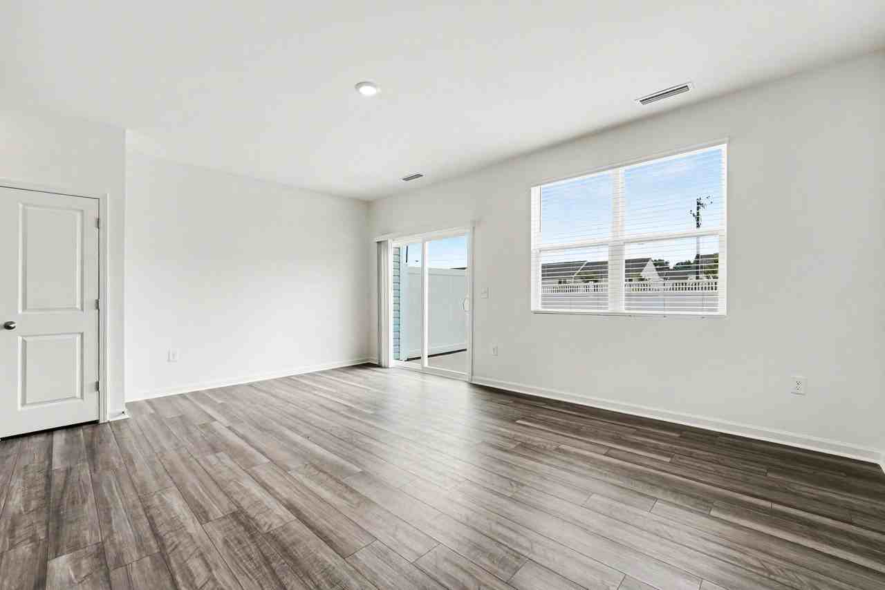 131 S Meyers Court - Photo 6 of 25