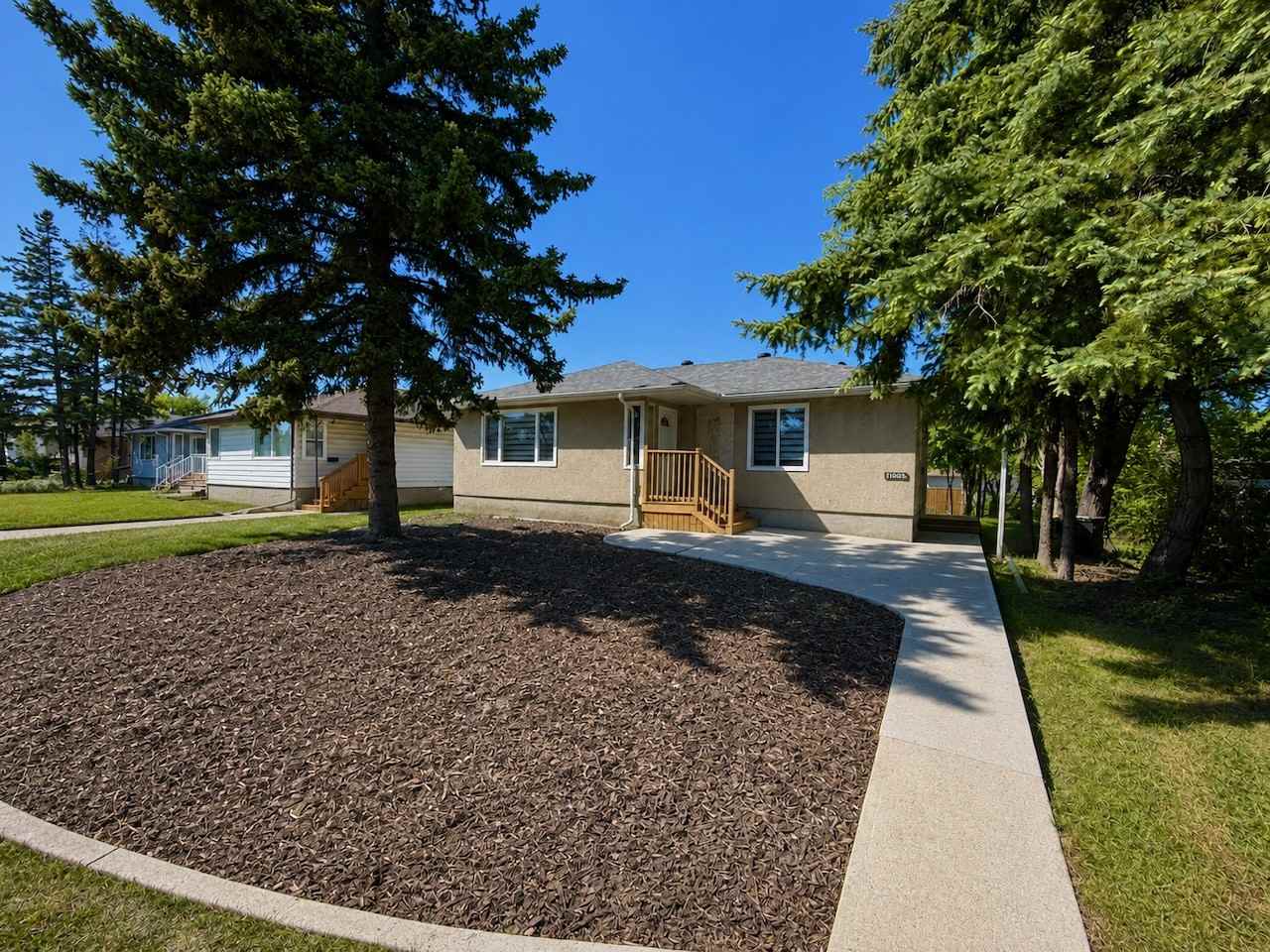 11348 111 Ave Nw - Photo 2 of 27