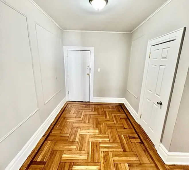 100 Chestnut St - Photo 5 of 11