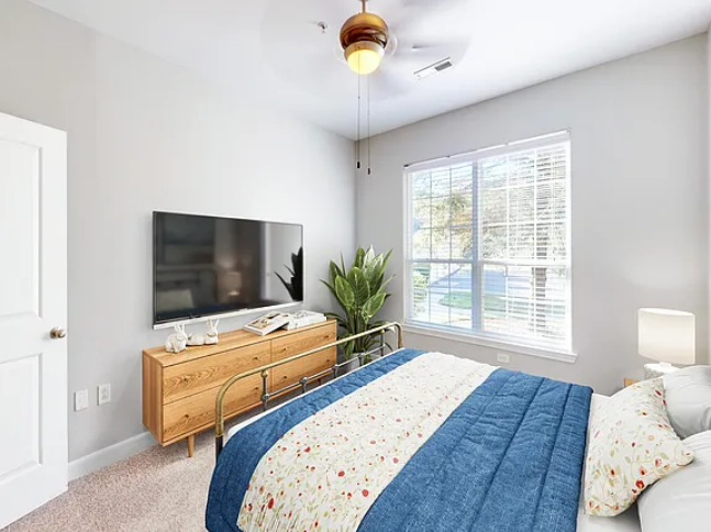 400 Foxboro Blvd - Photo 2 of 5