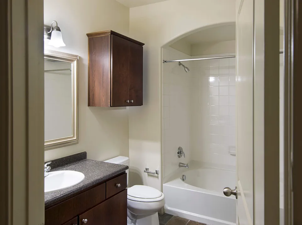 400 Foxboro Blvd - Photo 4 of 5