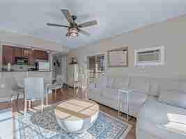 featured image of 2525 Newtown Ave #5A