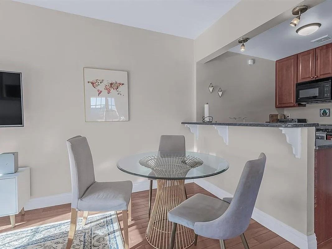 2525 Newtown Ave #5A - Photo 6 of 13