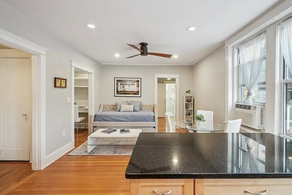 116 Riverway #18 - Photo 3 of 14