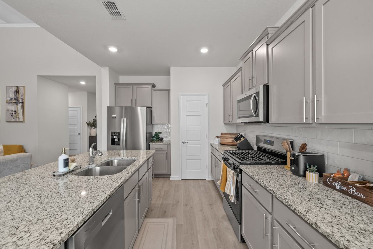10124 Kayak St #NA - Photo 7 of 40