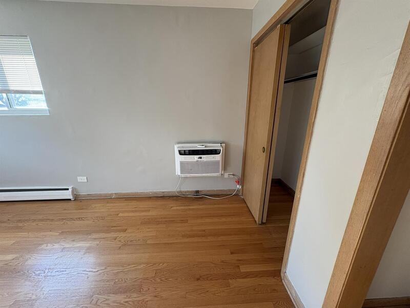 6788 N Sauganash Ave #1A - Photo 4 of 17