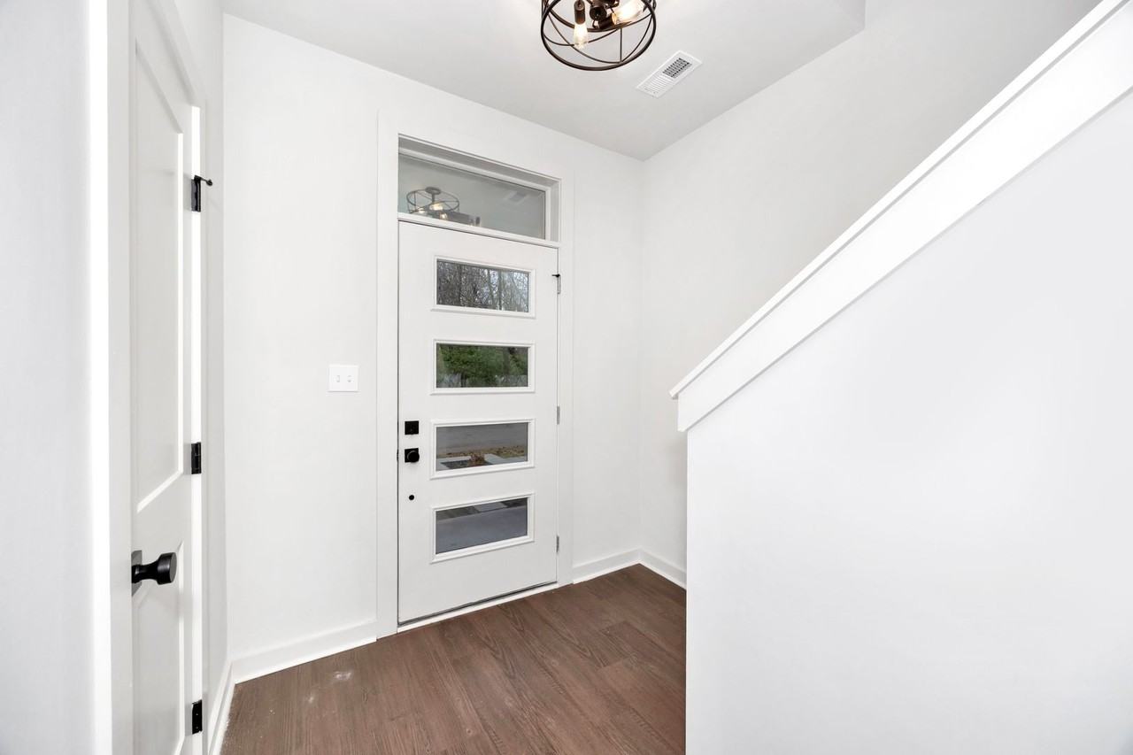 2506 Freeman Rd Sw - Photo 3 of 45