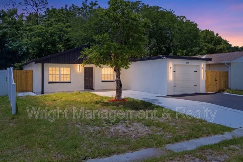 3029 Corona Dr - Photo 2 of 17