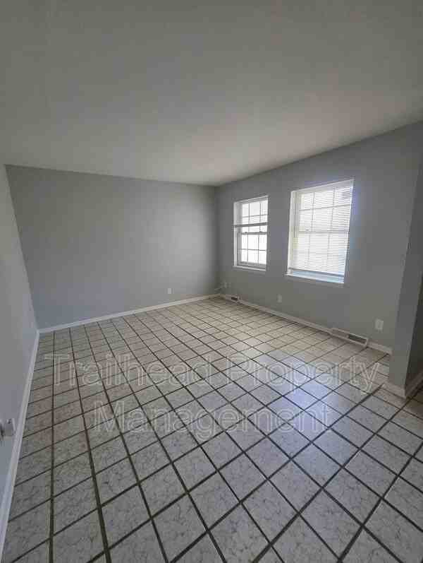 6238 E 129th St - Photo 5 of 25