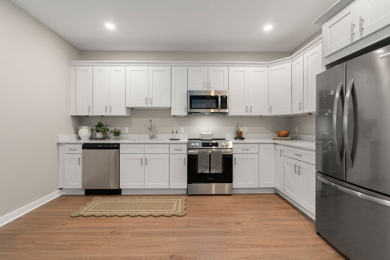 596 North Ave #112 - Photo 2 of 8
