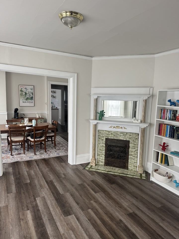 2439 S Howell Ave - Photo 2 of 8