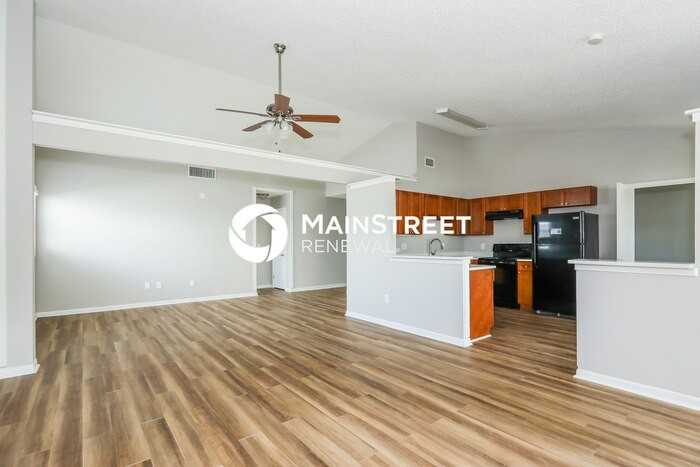7954 Blackwood Ln - Photo 3 of 16