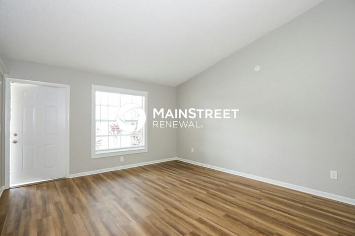 7954 Blackwood Ln - Photo 4 of 16