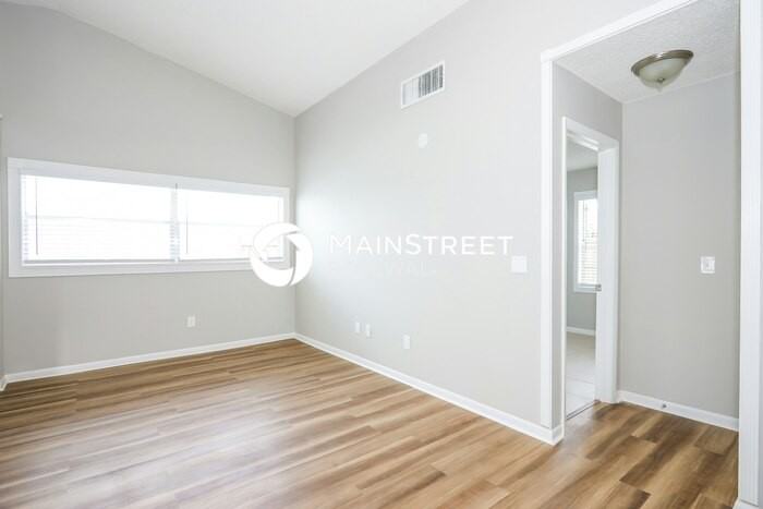 7954 Blackwood Ln - Photo 5 of 16