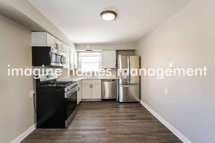 14339 Terrace Dr - Photo 5 of 11