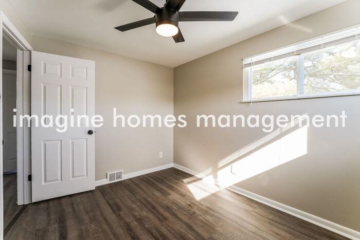 14339 Terrace Dr - Photo 6 of 11