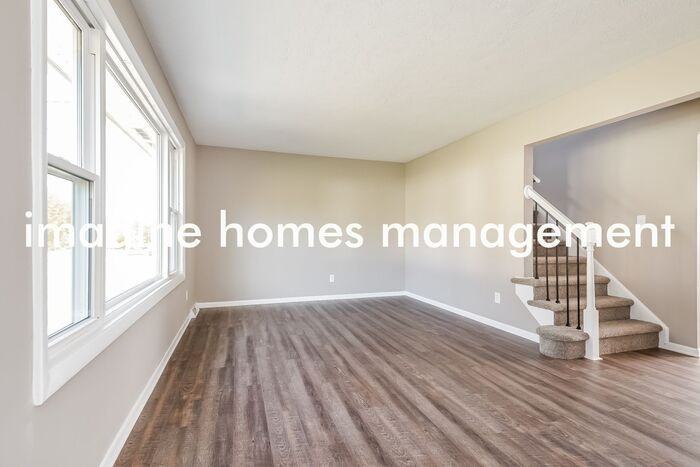 2392 Ashdale Dr - Photo 5 of 19