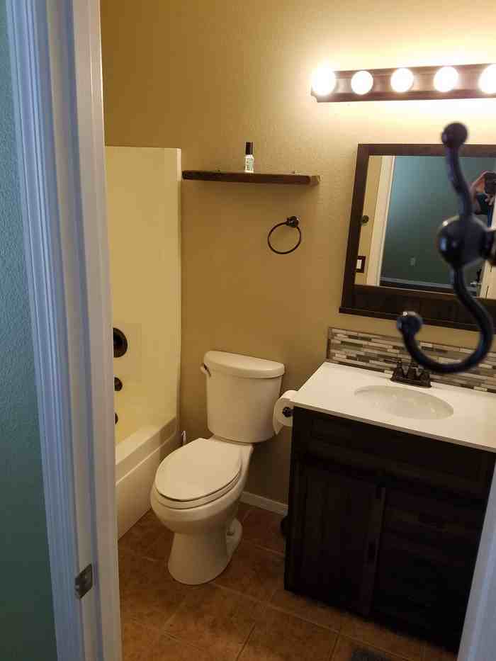 2415 W Mobile Ln - Photo 7 of 12