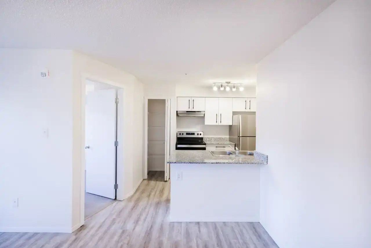 Model - 615 Secord Blvd NW - Photo 7 of 29