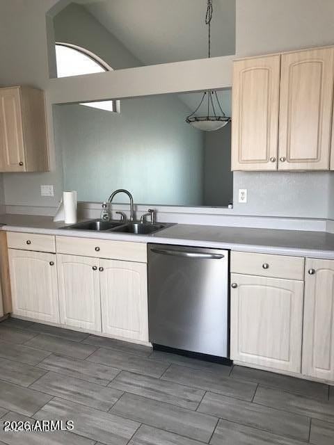 8723 N 112th Ave - Photo 3 of 5