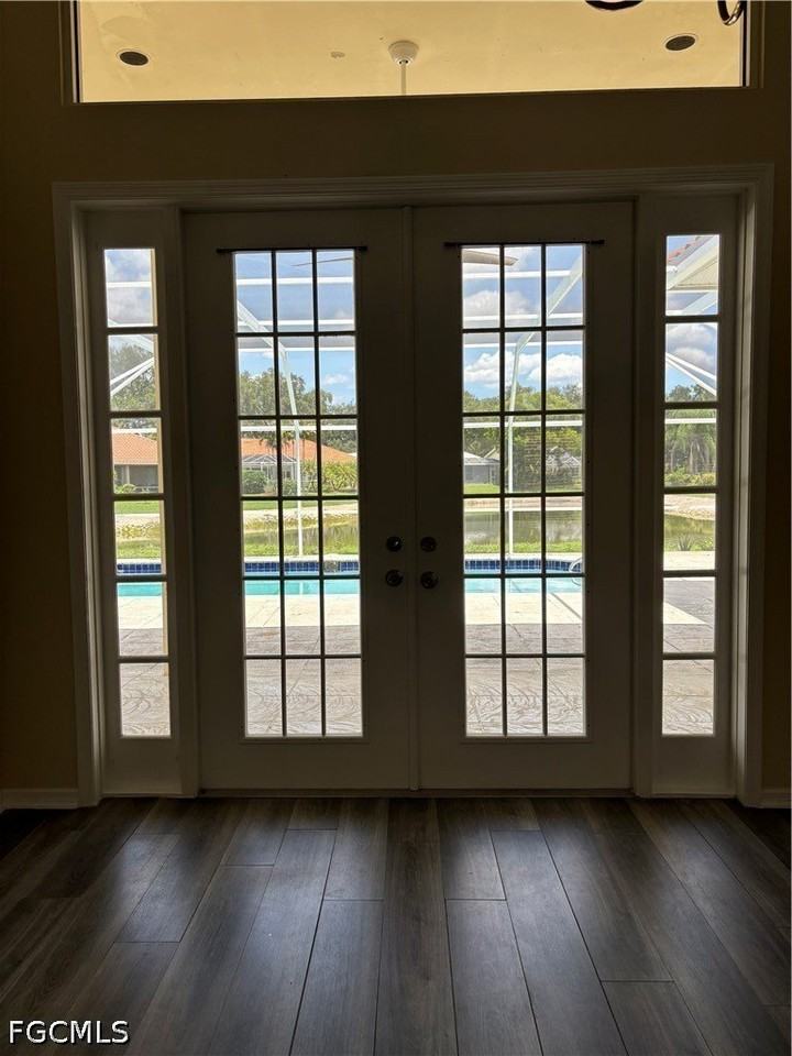 11761 Pinewood Lakes Dr - Photo 2 of 11