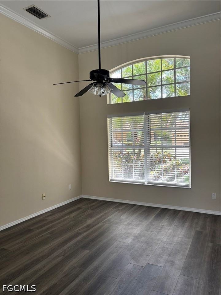 11761 Pinewood Lakes Dr - Photo 3 of 11