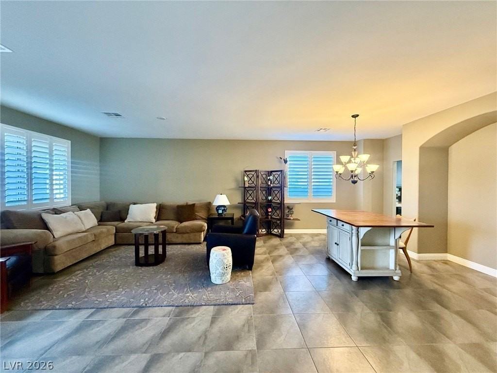 8045 Slip Point Ave - Photo 4 of 35