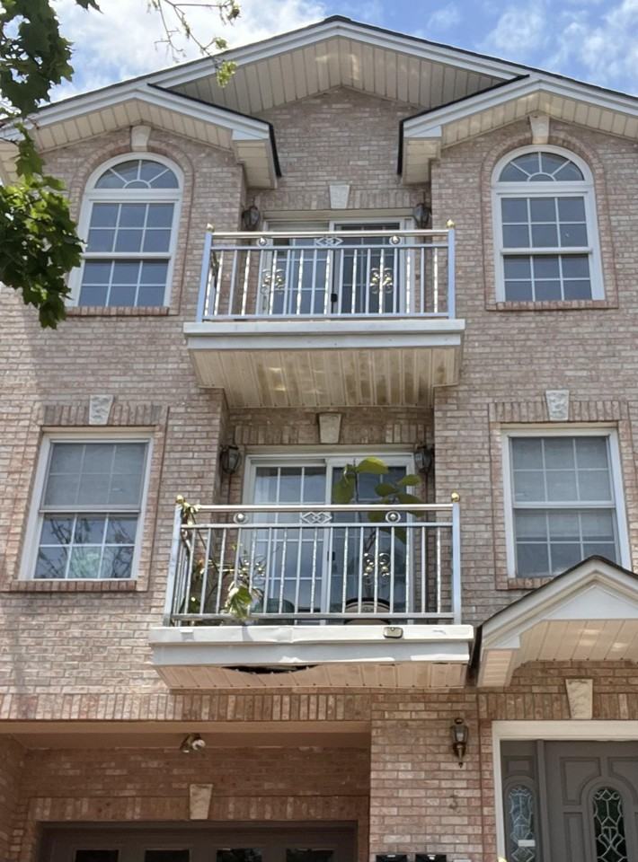3 Montrose Ave #2ndFL