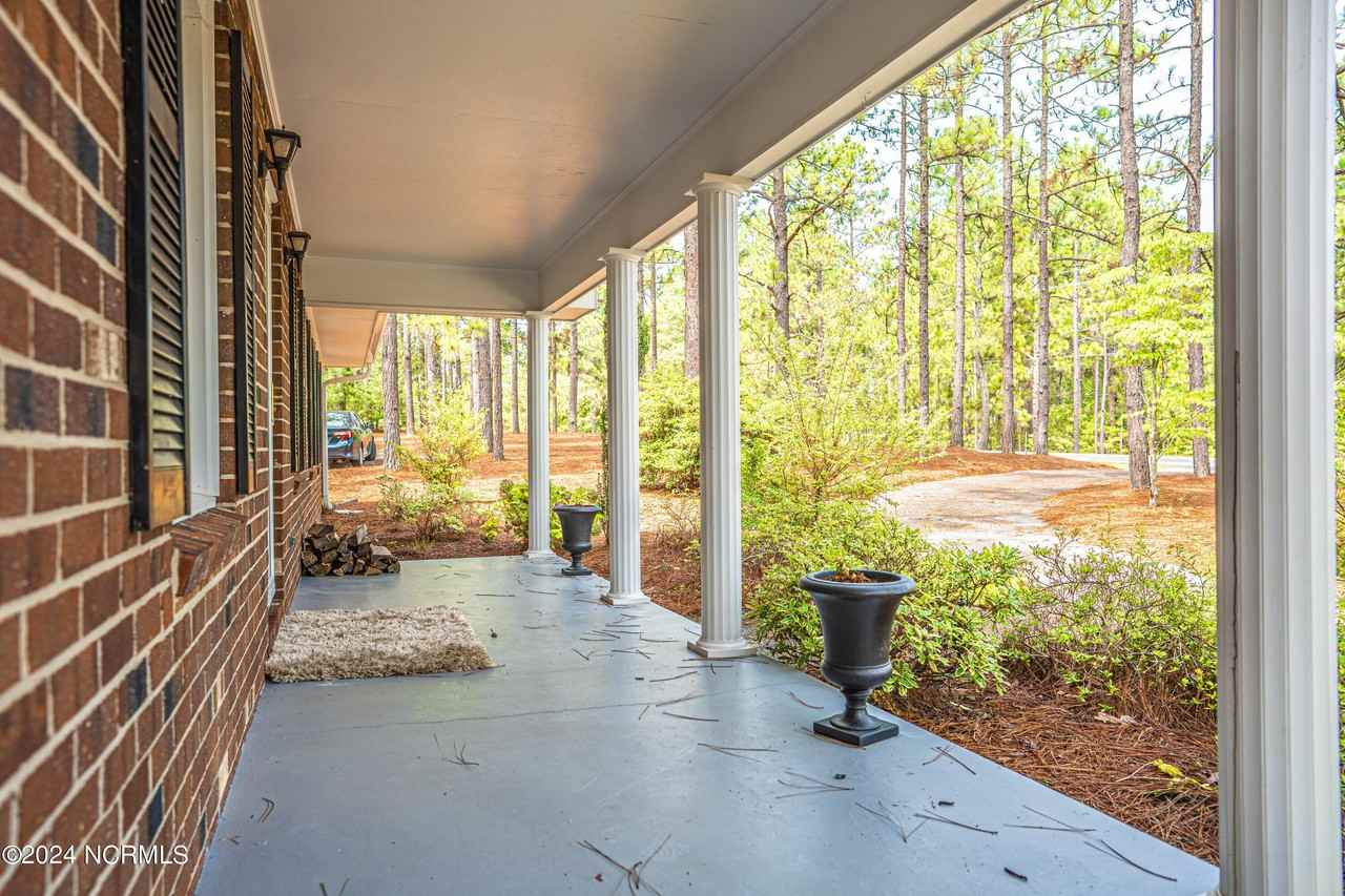 635 Pee Dee Rd - Photo 4 of 23