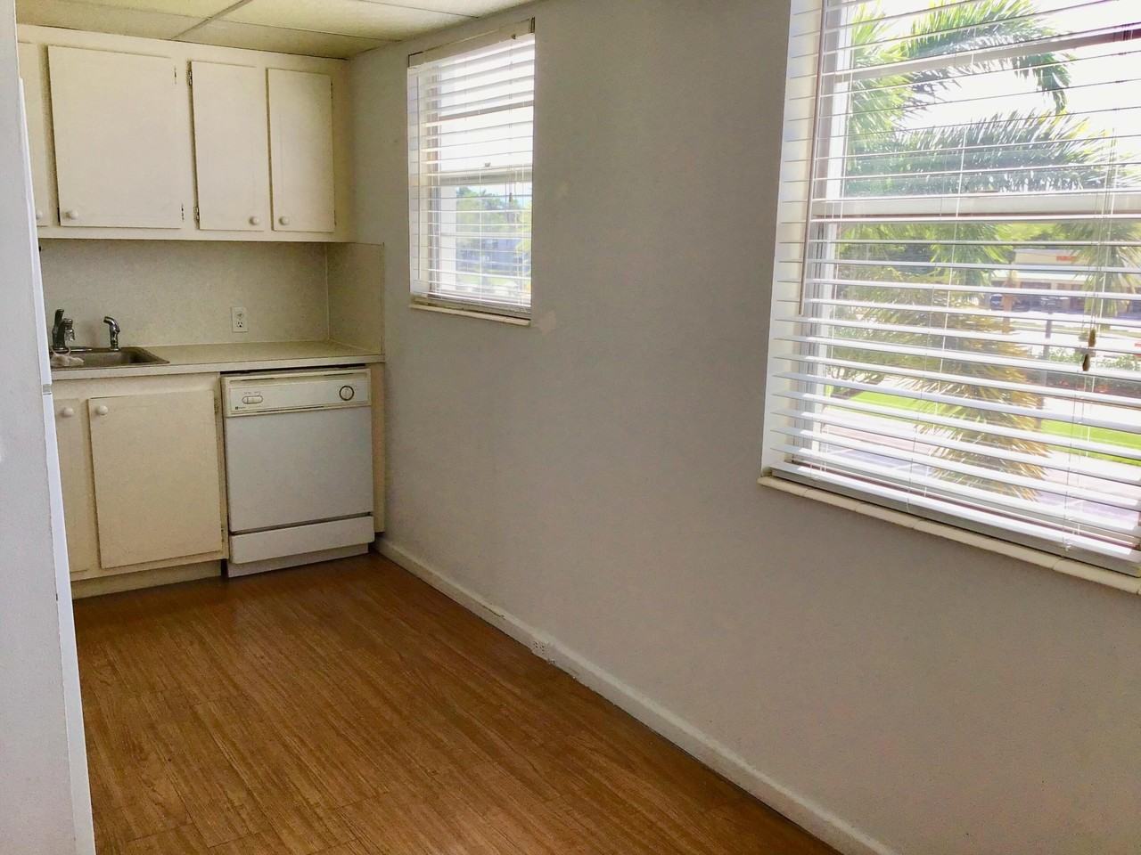 84 Brighton B - Photo 5 of 41