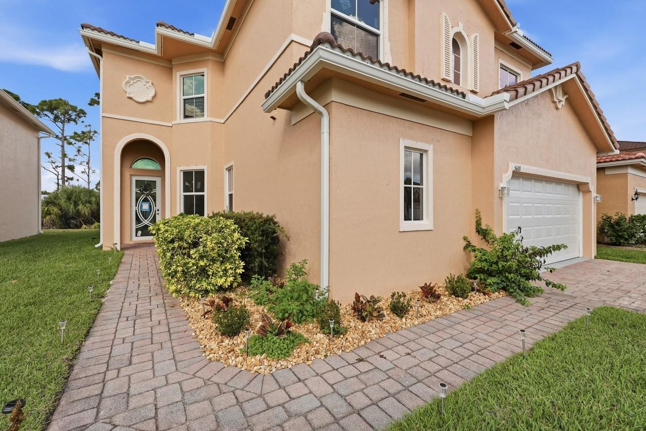 5601 Spanish River Rd - Photo 3 of 50