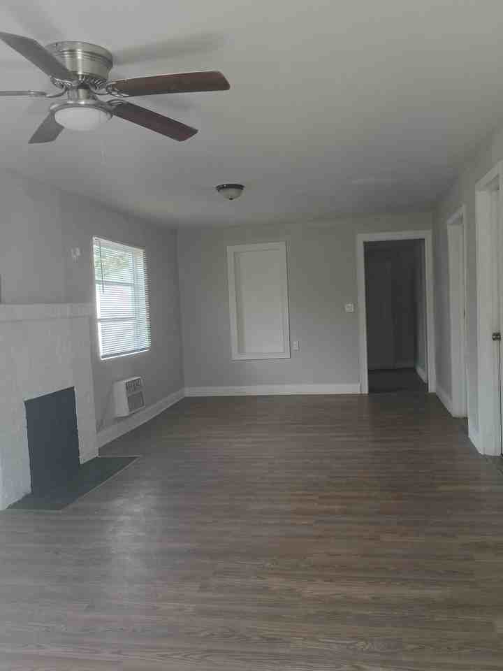 4699 Forest Ln - Photo 3 of 10
