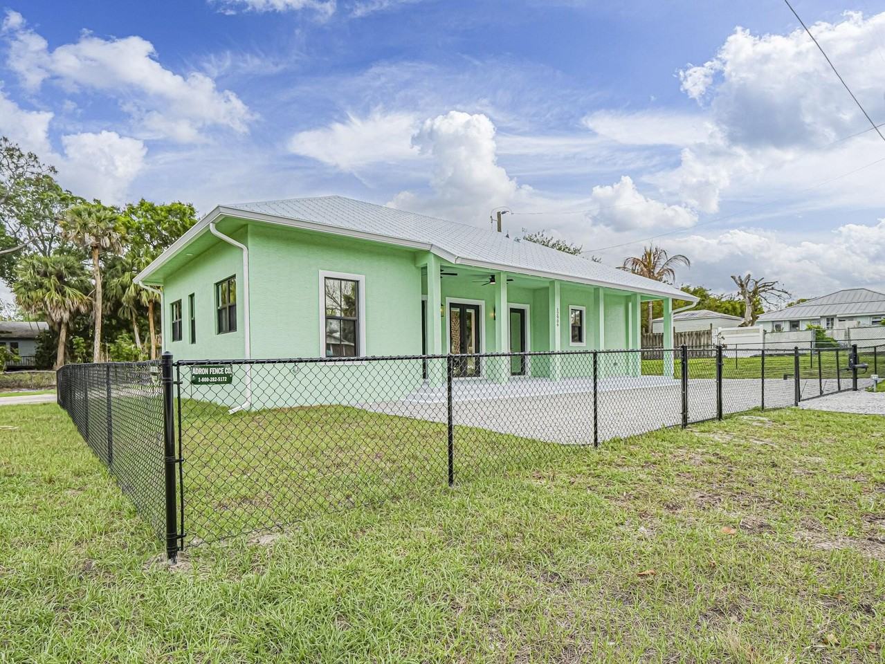 12906 83rd Ave - Photo 5 of 36