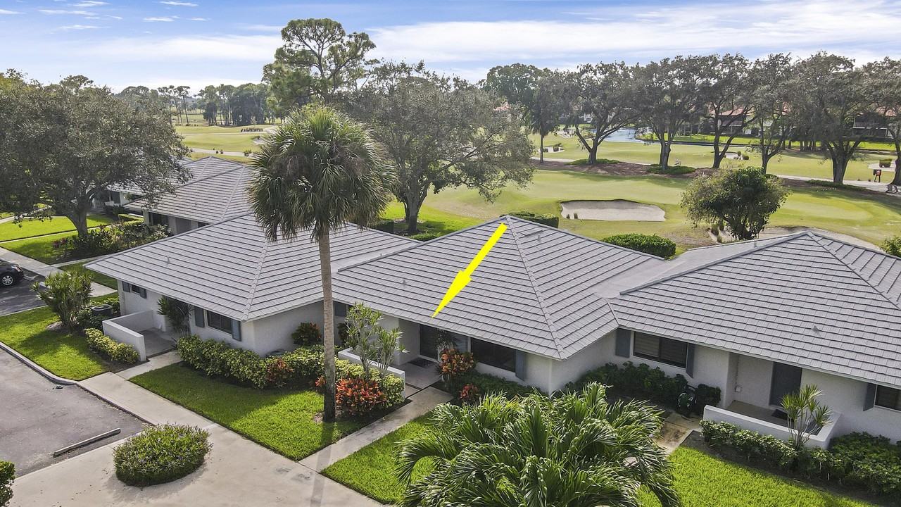 820 Club Dr - Photo 2 of 23