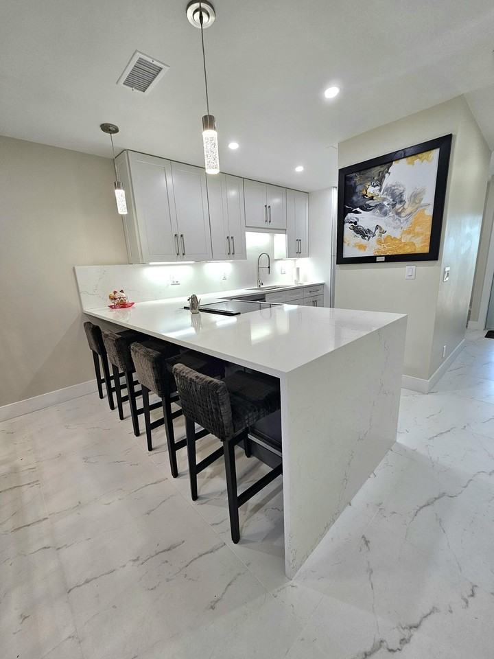 1631 Nw 18th Ave #201 - Photo 5 of 50