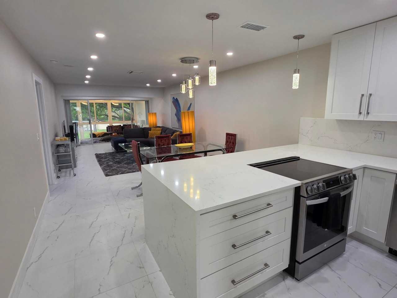 1631 Nw 18th Ave #201 - Photo 6 of 50